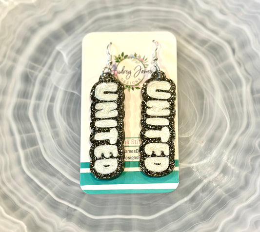 United Earrings With Beaded Studs